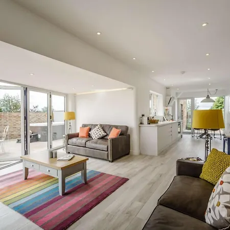 2 Bed In Northallerton Oc-83398 Holiday home *